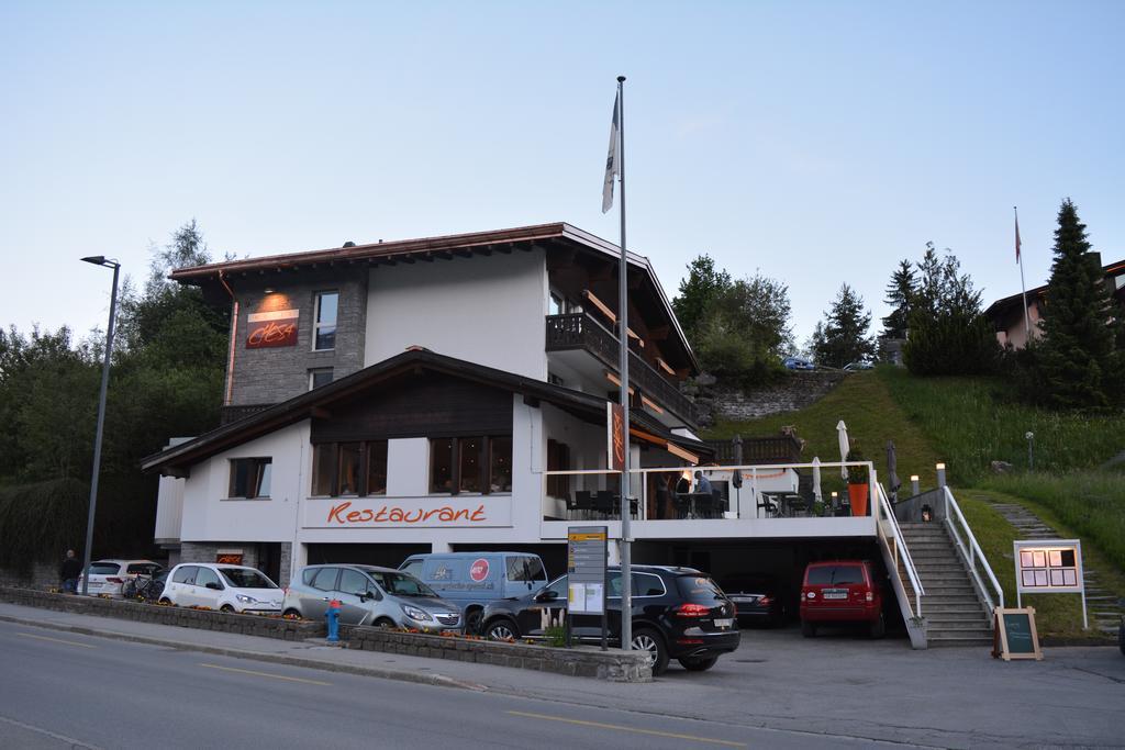 Hotel Restaurant Chesa Flims Esterno foto